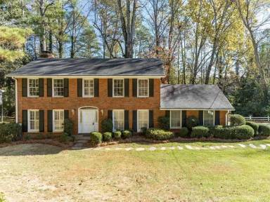 Main picture of 6395 Colewood Ct