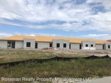 Main picture of 3325 SW 8th Ct