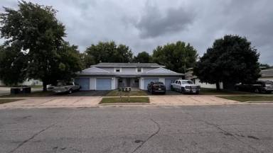 Main picture of 2311 Meadow Ln