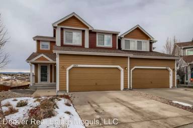 Main picture of 1665 Valley Oak Ct