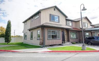 Main picture of 342 W 1st S