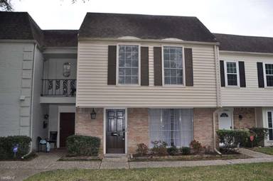 Main picture of 13162 Trail Hollow Dr