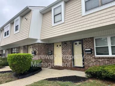 Main picture of 1503 Silver Ct