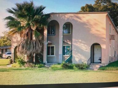 Main picture of 227 Deerwood Dr