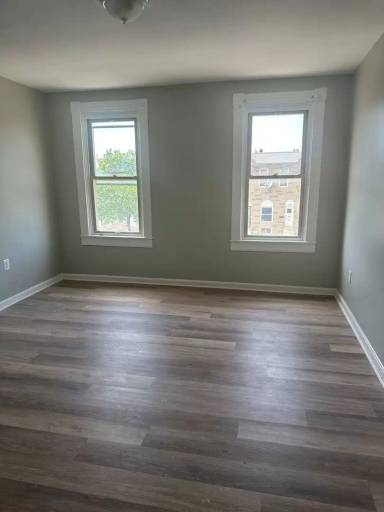 Main picture of 2683 Wilkens Ave
