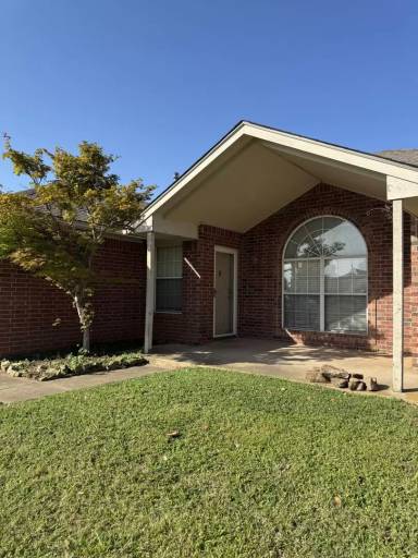 Main picture of 700 Glen Ellen Cir