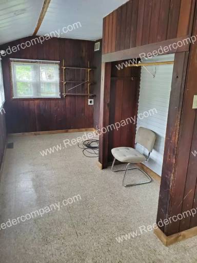 Main picture of 283 N Hamilton St