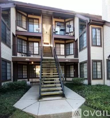 Main picture of 1601 Airy Hill Ct
