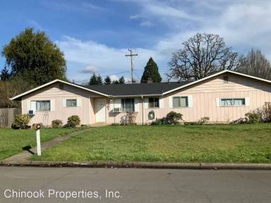 Main picture of 695 Silver Ln