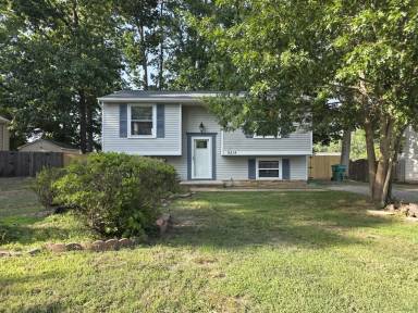 Main picture of 9214 Emmett Rd