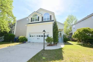 Main picture of 813 Harbor Place Dr