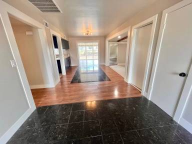 Main picture of 1838 Hillview Dr