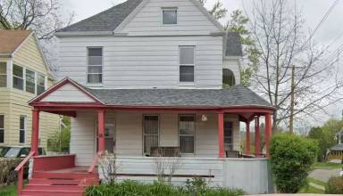 Main picture of 16 Ayres St