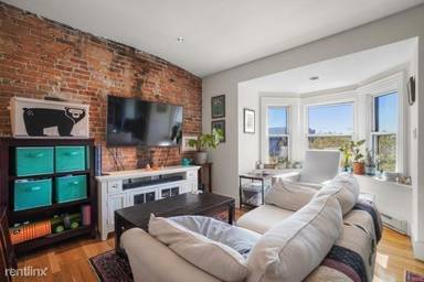 Main picture of 191 Warren Ave