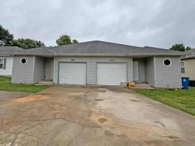 Main picture of 1420 W Rainey St