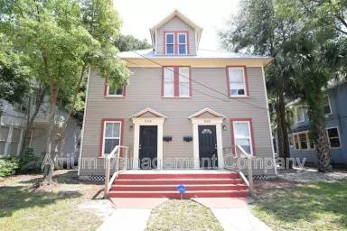 Main picture of 206 W Wisconsin Ave