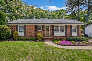 Main picture of 4827 Harcourt Ln