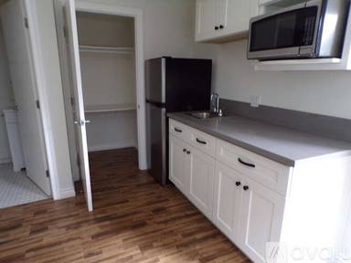 Main picture of 1036 N Bonnie Brae St