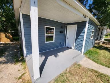 Main picture of 2153 N National Ave