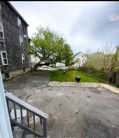 Main picture of 226 State St