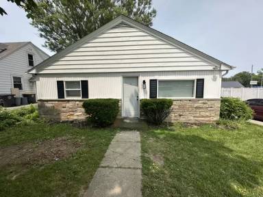 Main picture of 2406 Waynewood Dr