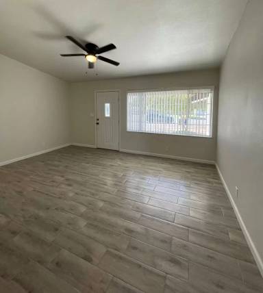 Main picture of 6358 N Glenn Ave