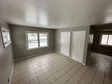 Main picture of 5657 N 60th St