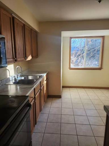 Main picture of 1908 Hillcrest Rd