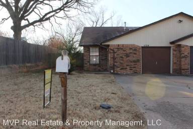 Main picture of 1124 Tall Oaks Dr