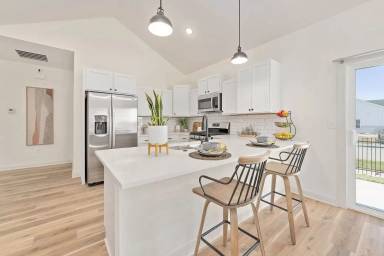 Main picture of 2145 W Elk Ridge Ave
