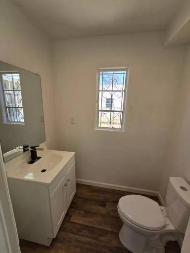 Main picture of 1206 Coal Ave SW