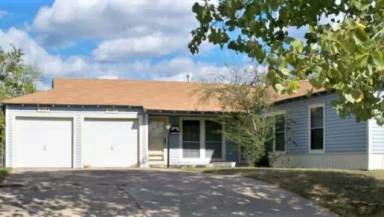 Main picture of 805 W Dean Ave