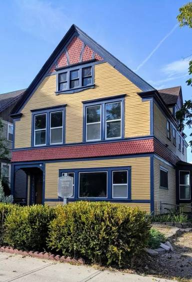 Main picture of 1910 W 1st Ave