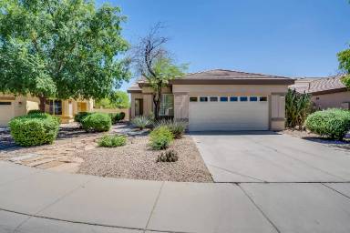 Main picture of 1315 W Musket Way