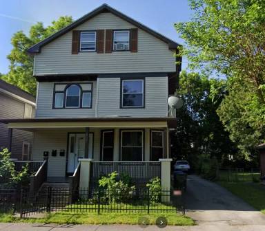 Main picture of 207 Adams Street
