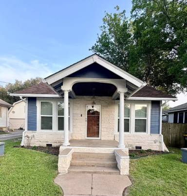 Main picture of 708 Saint Matthew St
