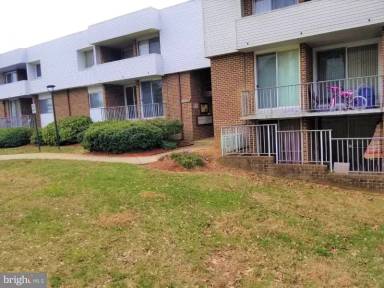 Main picture of 10245 Prince Pl