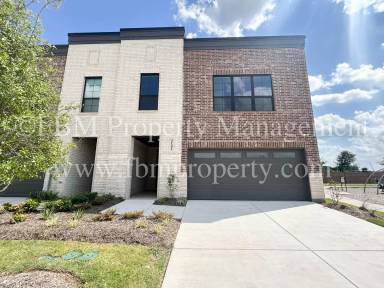 Main picture of 2141 Layla Dr