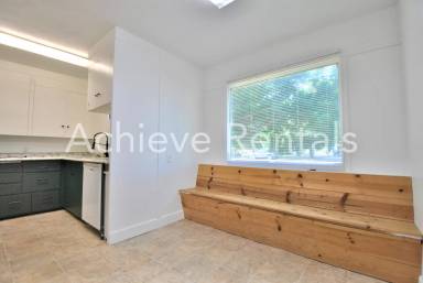 Main picture of 704 N 200 E