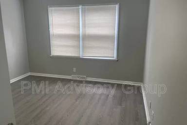 Main picture of 2021 SW Mission Ave