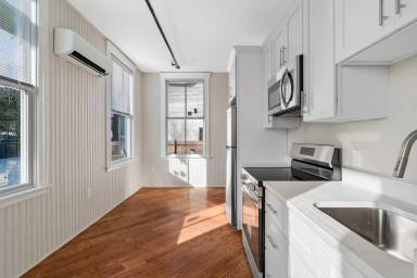 Main picture of 34 Tremaine St