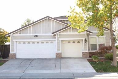 Main picture of 2670 Babcock Way