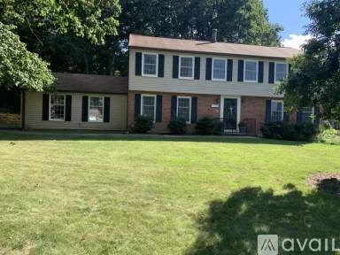 Main picture of 2708 Viking Dr
