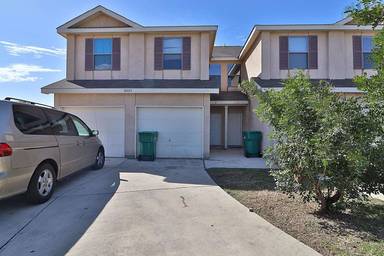 Main picture of 10603 Mathom Lndg