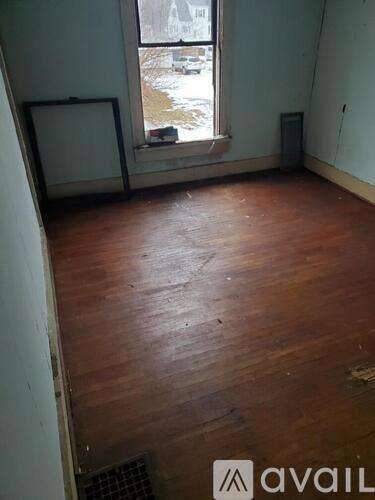 Main picture of 412 N State St