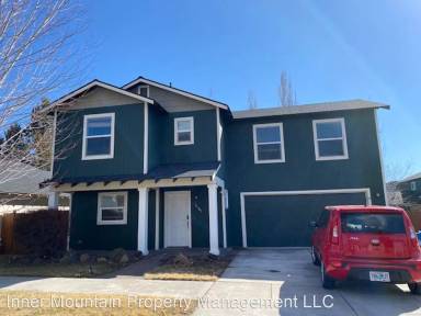 Main picture of 21359 Pecoraro Loop