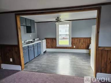 Main picture of 464 Main St