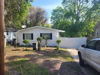 Main picture of 7141 Elwood Ave