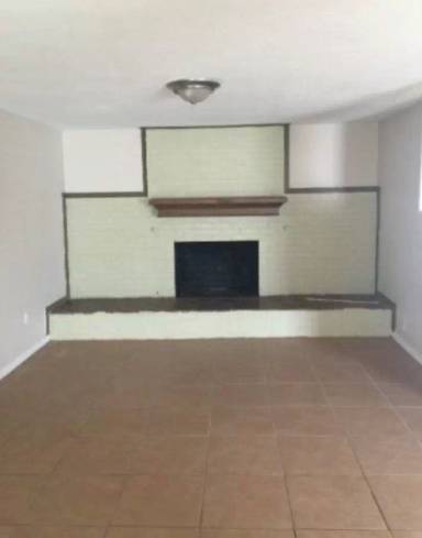 Main picture of 9827 W University Blvd