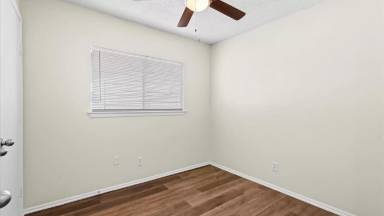 Main picture of 922 Saddlebrook Dr